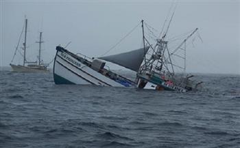 مصرع شخص وفقدان 9 في غرق سفينة صيد إندونيسية في المحيط الهندي
