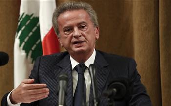 قرارات حاكم مصرف لبنان توقف انهيار الليرة وتخفض سعر صرف الدولار نسبيا