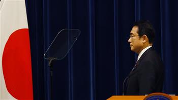 رئيسا وزراء اليابان والهند يجريان محادثات في نيودلهي