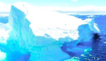 جبل جليدي بحجم لندن ينشق عن القطب الجنوبي