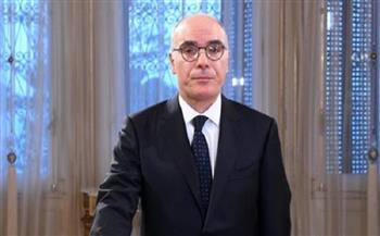 وزير الخارجية الجزائري يبحث هاتفيا مع نظيره التونسي تعزيز العلاقات بين البلدين 