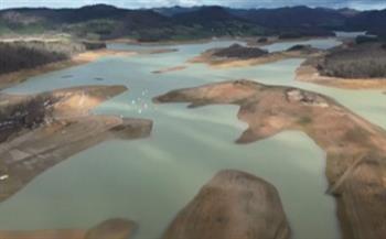 جفاف بحيرة مونبل في فرنسا يهدد قطاعي الزراعة والسياحة (فيديو)