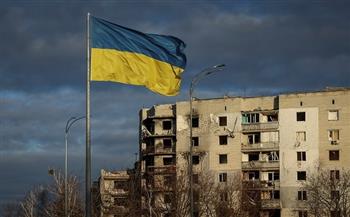 الجارديان: اتفاق الدول الأوروبية على توفير مليون قذيفة لأوكرانيا يعكس عزمها على مساندة كييف 