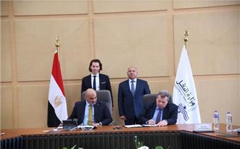وزير النقل يشهد توقيع بروتوكول تنفيذي لبرامج أكاديمية مصر للنقل السككي 