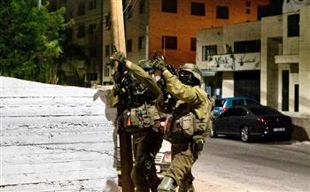 قوة إسرائيلية خاصة تختطف فلسطينيا بعد إطلاق النار عليه في نابلس 