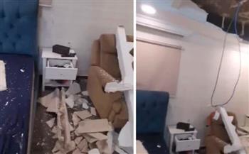 انهار السقف عليهم أثناء النوم.. سعودي يعيش لحظات مرعبة مع أسرته (فيديو)
