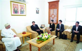 تعاون عُماني صيني في المجالات الاقتصادية والاستثمارات المشتركة