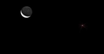 الليلة.. القمر يقترن مع "الزهرة" في مشهد فلكي بديع يرى بالعين المجردة