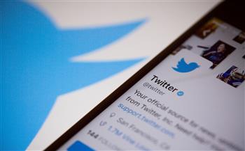 «تويتر» تعتزم إلغاء شارة التوثيق الزرقاء مطلع أبريل