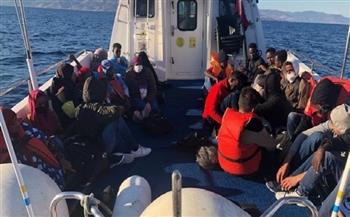 خفر السواحل التركي ينقذ 59 مهاجرا غير شرعي غربي البلاد