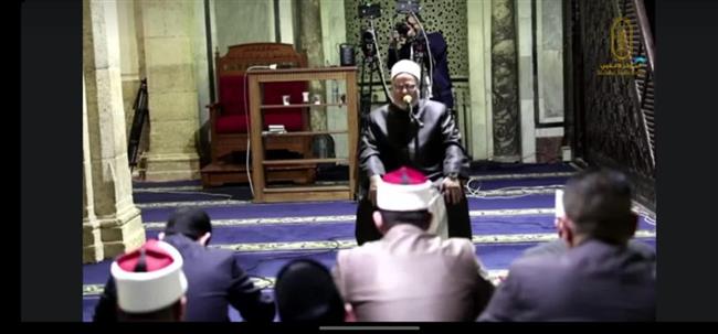رئيس جامعة الأزهر الأسبق: القائد الناجح يتسم بالعفو واللين ويغفر أخطاء من حوله