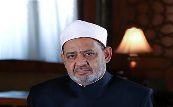 الإمام الأكبر يوجه جامعة الأزهر بتكفل نفقات علاج الدكتور محمود وهبة 