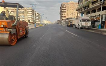 محافظ بورسعيد: استمرار أعمال الرصف بشارع 23 يوليو 