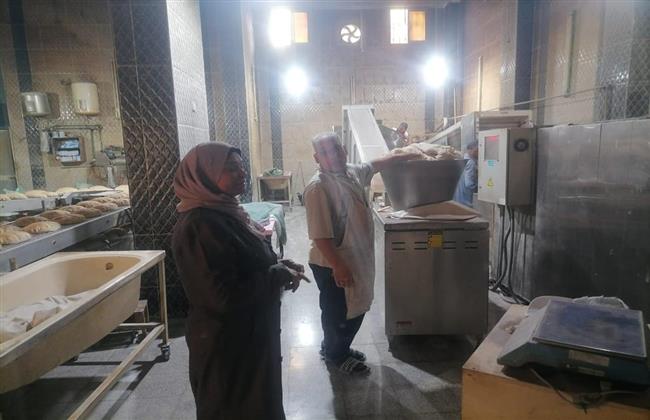 السكرتير المساعد بمحافظة كفر الشيخ يتفقد معرض «أهلا رمضان»