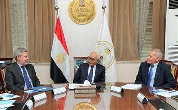 وزير التعليم يبحث مع سفير إيطاليا بالقاهرة أوجه التعاون لتطوير التعليم قبل الجامعي