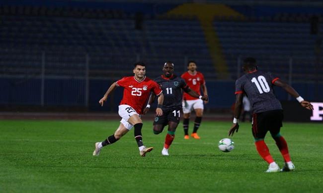 انطلاق مباراة منتخب مصر ومالاوي بصافرة موريتانية 