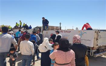 «وطن واحد» تطلق قافلة متكاملة إلى وسط سيناء لتوزيع 2000 كرتونة مواد غذائية