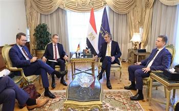 وزير الاتصالات يبحث مع سفير ألمانيا بالقاهرة تعزيز التعاون بين البلدين