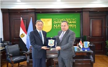 رئيس جامعة الإسكندرية يؤكد على تعزيز وتفعيل التعاون العلمي مع الجامعات الصينية