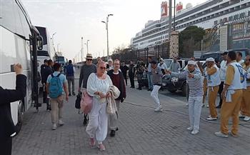 ميناء بورسعيد السياحي يستقبل الباخرة BOREALIS بركابها الأجانب