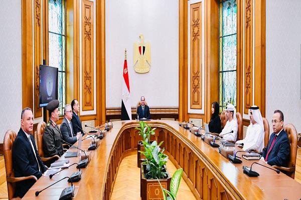 الرئيس السيسي يستقبل الرئيس التنفيذي لمجموعة موانئ أبوظبي