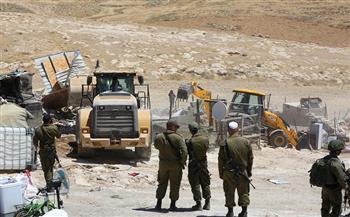 الاحتلال الإسرائيلي يهدم مصلى وبركسا جنوب بيت لحم