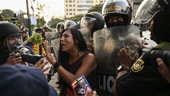 بيرو: مقتل ستة عسكريين غرقا خلال محاولتهم الفرار من متظاهرين مناهضين للحكومة