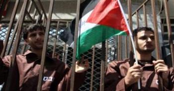 الأسرى الفلسطينيون يواصلون "العصيان" ضد إدارة سجون الاحتلال الإسرائيلي