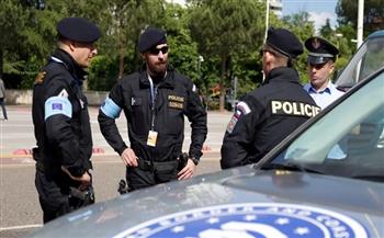 الشرطة اليونانية تلقي القبض على عشرات المتورطين في تهريب أكثر من 2300 مهاجر