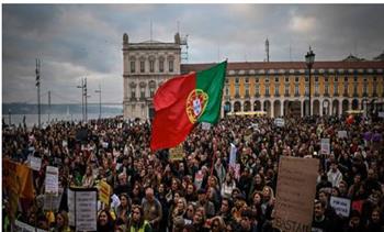 آلاف البرتغاليين في شوارع لشبونة احتجاجا على ارتفاع الإيجارات وأسعار المنازل