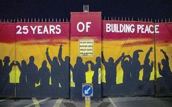 أيرلندا الشمالية تحيي ذكرى مرور 25 عاما على اتفاق السلام