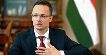 وزير الخارجية المجري يعلن تمديد عقد الغاز مع روسيا 