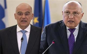 وزير الخارجية ونظيره اليوناني يؤكدان عمق وتاريخية العلاقات بين مصر واليونان
