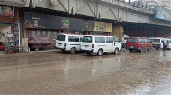 أمطار غزيرة بالغربية.. والمحافظ يوجه بنشر سيارات سحب المياه على الطرق