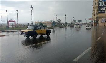 تواصل سقوط الأمطار المتوسطة على الإسكندرية لليوم الثالث على التوالي
