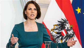 وزيرة نمساوية: سيتم اعتقال الرئيس الروسي في حال دخوله النمسا