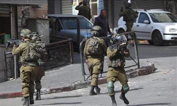 الاحتلال الإسرائيلي يعتقل 8 فلسطينيين من رام الله وأريحا