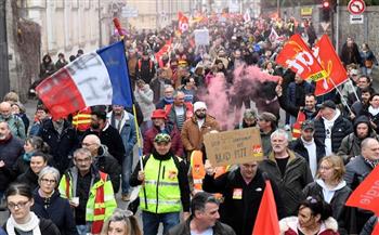 الاحتجاجات على إصلاح نظام التقاعد تجتاح فرنسا مجددا