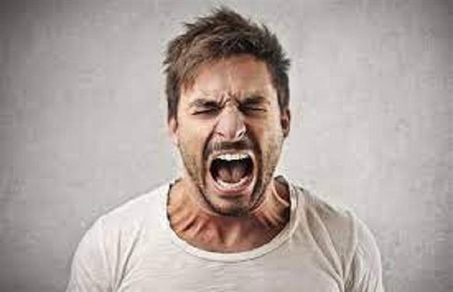 استشاري طب نفسي يوضح أسباب العصبية الزائدة في نهار رمضان