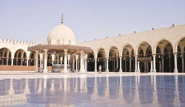 حدث في مثل هذا اليوم 24 رمضان.. بدء تأسيس مسجد عمرو بن العاص بالفسطاط