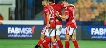 الأهلي يفوز على فاركو ويستعيد صدارة الدوري الممتاز 