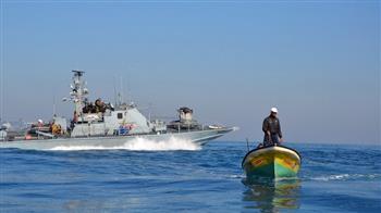 الاحتلال الإسرائيلي يستهدف الصيادين الفلسطينيين شمال قطاع غزة