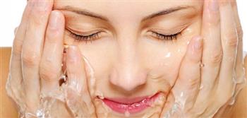 3 نصائح مهمة لغسل الوجه بالطريقة الصحيحة