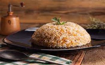 طريقة عمل الأرز «حبة وحبة» على أصوله