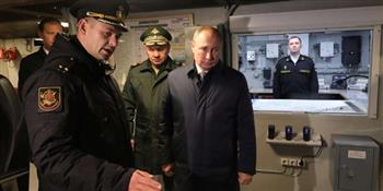 بوتين يتفقد مقرين للقوات الروسية على محوري خيرسون ولوجانسك