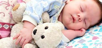 كيفية تنظيم نوم الرضع