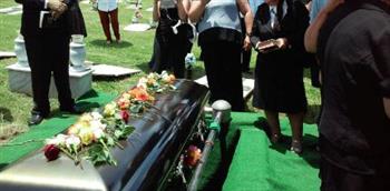 قس جنوب أفريقي عائلته تدفنه بعد عامين من وفاته لتوقعهم عودته للحياة 