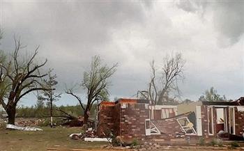 مصرع شخصين وإصابة عدد آخر جراء الطقس العاصف بولاية أوكلاهوما الأميركية