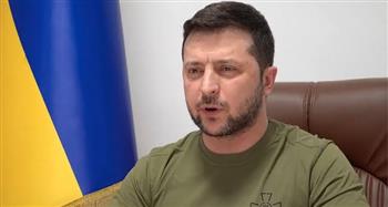 زيلينسكي يطلب من الناتو تزويد أوكرانيا بطائرات ومدفعية وأسلحة بعيدة المدى