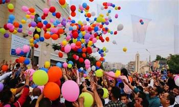 المواطنون يواصلون الاحتفال بثاني أيام عيد الفطر بالمحافظات